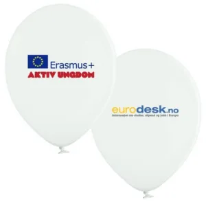 Hvite logoballonger med Erasmus+ og Eurodesk-trykk