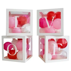 Bokstavbokser: "Love'' - Hvit
